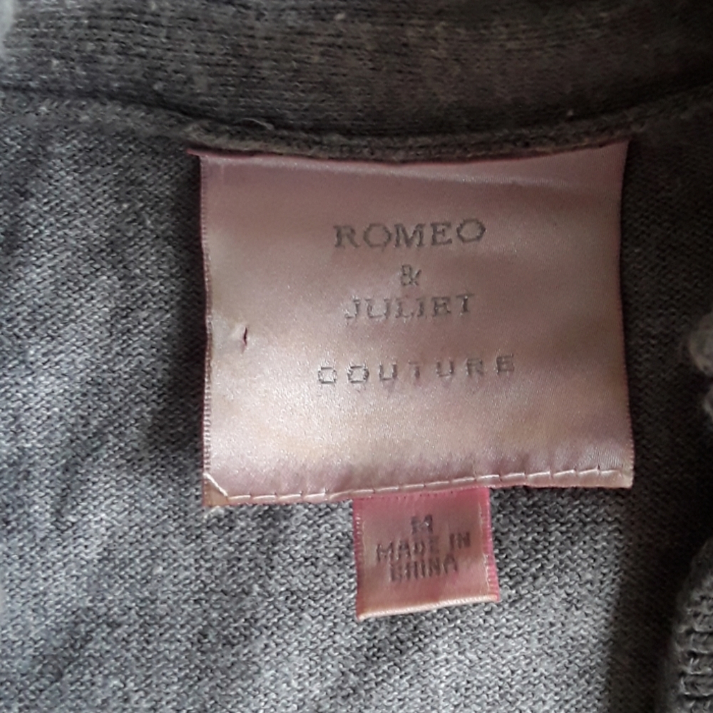 🍒Interesting grey sweater vest size m - Picture 4 of 4